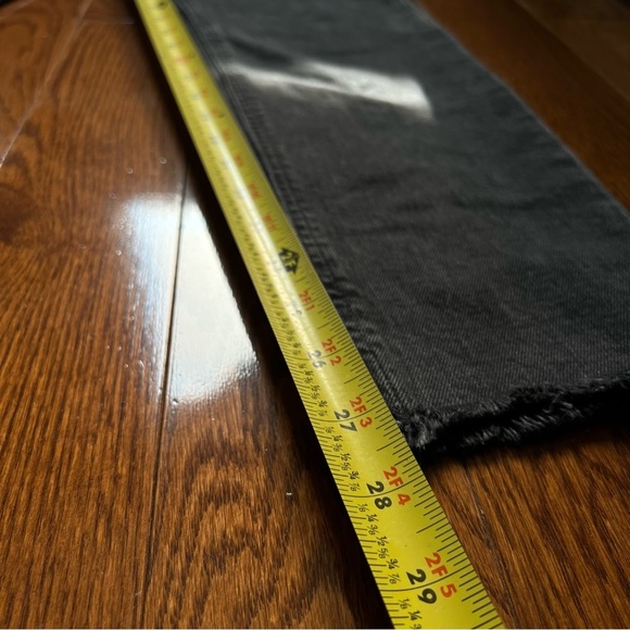 Aritzia Denim Forum Yoko High Rise Straight High-Waist Denim Mom Jeans - Sz 26 - Picture 14 of 15